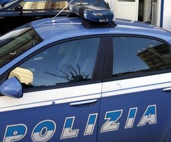 Uccide la nonna della fidanzata perché “sente le voci”: fermato