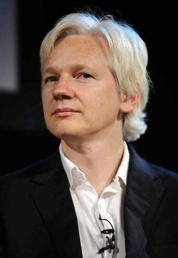 Wikileaks/ Assange “spiato” da telecamere nella villa inglese