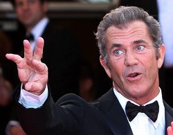 Cinema/ La nuova fiamma di Mel Gibson è una modella “fetish”