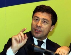 Rifiuti/ Bocchino: Berlusconi ormai costretto a sopportare Lega