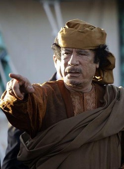 Libia/ Ribelli: Gheddafi usa anche “magia africana” per vincere