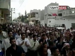 Siria/ In migliaia manifestano ad Hama, 13 morti nel Paes