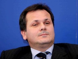 Romano/Il suo avvocato denuncia: ho appreso da media di Lo Verso