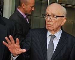 Gb/ Wsj: Murdoch valuta di lasciare da oltre un anno