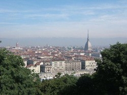 Torino trema per il sisma, Fassino rassicura: nessun danno grave