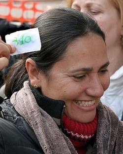 Immigrati/ Consulta: No a obbligo permesso soggiorno per sposarsi