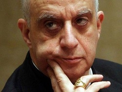 Gemelle siamesi, per monsignor Fisichella è giusto salvarne una