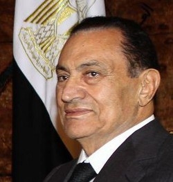 Egitto/ Direttore ospedale Sharm: Mubarak rifiuta il cibo