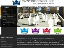 Cravatta e corona sulla giacca, scuola inglese separa i più bravi