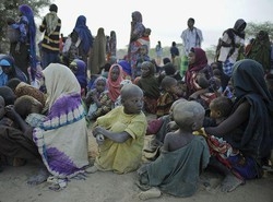 Somalia/ Kenya, i bambini aspettano 10 settimane per avere cibo