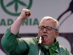 Crisi/ Borghezio: Processare i politici responsabili del debito