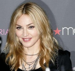 Musica/ Madonna, 53esimo compleanno con il “Toyboy”