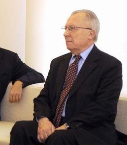 Crisi/ Delors boccia proposta Merkel-Sarkozy:non servirà a nulla