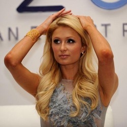 Tv/ La “discesa” di Paris Hilton, termina il suo reality