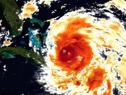 Irene isola New York, aeroporti chiusi: 250mila evacuati