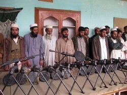 Afghanistan/ I talebani sequestrano trenta giovani pachistani