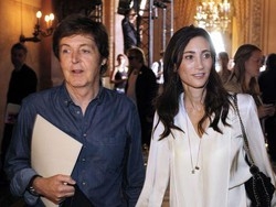 Musica/ Terze nozze per McCartney, sposa Nancy Shevell