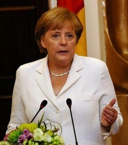 Crisi/ Merkel: L’eurozona ha la “volontà politica” di agire
