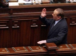 Governo/Berlusconi chiede nuova fiducia Camera,metà aula deserta