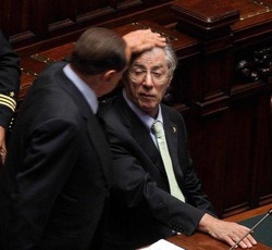 Governo/Berlusconi-Bossi viaggiano insieme,poi incontro a Camera