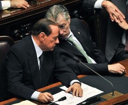 Governo/ Bossi: Dimissioni premier? Deciderà cosa fare al Colle
