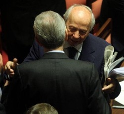 Governo/ L’ultimo rilancio della Lega: Ancora possibile Dini