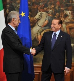 Governo/ Berlusconi passa campanella a Monti: Auguri