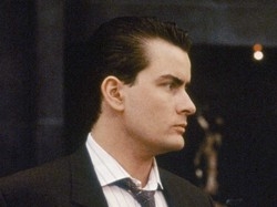 Charlie Sheen fa rischiare 250 milioni alla &laquo;CBS&raquo;