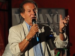 Un incidente a Memo Remigi “Addio a Sanremo e Canada”