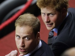 Cos&igrave; William avverte Harry: &laquo;Niente addio al celibato&raquo;