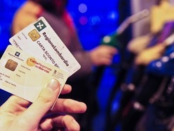 Tutti in coda anche per ore A Varese &egrave; pressing sul “pin”
