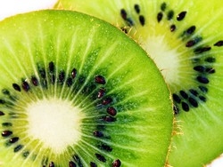 Allarme per il cancro del kiwi Piano per salvare la produzione