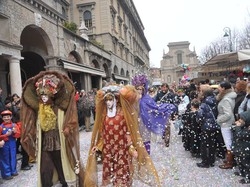 Weekend: &egrave; tempo di carnevale di figurine e di pattini sul ghiaccio