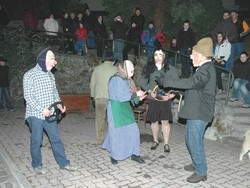 Carnevale, maschere e sfilate Carri in Val Brembama e Imagna