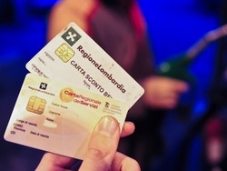Sconto, proroga di un mese Pin al centro commerciale