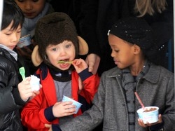 Gelati al latte materno A Londra vanno a ruba