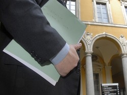 Dodici milioni in consulenze E non &egrave; ancora finita