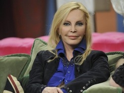 Patty Pravo accusa Sanremo: &laquo;Un posto di inghippi e falsit&agrave;&raquo;