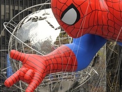 Altri guai per Spider-Man: nuovo rinvio per il musical