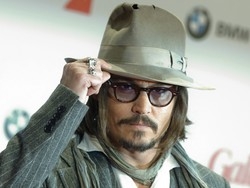 Johnny Depp sar&agrave; il protagonista del remake de &laquo;L’uomo ombra&raquo;