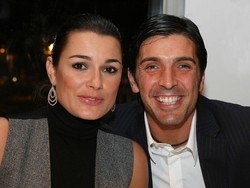 Alena Seredova annuncia: &laquo;Mi sposer&ograve; in abito bianco&raquo;