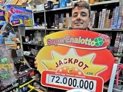 SuperEnalotto, &egrave; in arrivo lo speciale &laquo;SiVinceTutto&raquo;