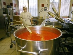 Varese, genitori in rivolta “A scuola pasti troppo light”