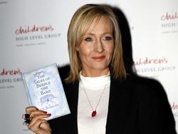 J. K.Rowling abbatte casa per un giardino pi&ugrave; grande