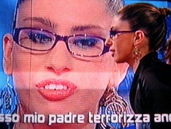 Ragazza varesina su Raiuno: “Pap&agrave; fermati, lasciami vivere”