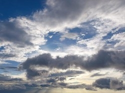 Nubi e schiarite a Pasqua E a Pasquetta gocce di pioggia