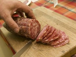 Calvenzano in festa C’&egrave; la gara del salame