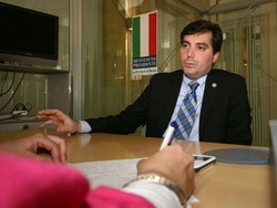 Nicoletti avverte i varesini: “Occhio ai comizi di plastica”