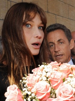 Il padre di Sarkozy:  Carla Bruni &egrave; incinta&nbsp;