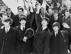 &laquo;Lucy in the sky with diamonds&raquo; testo venduto per 237mila dollari
